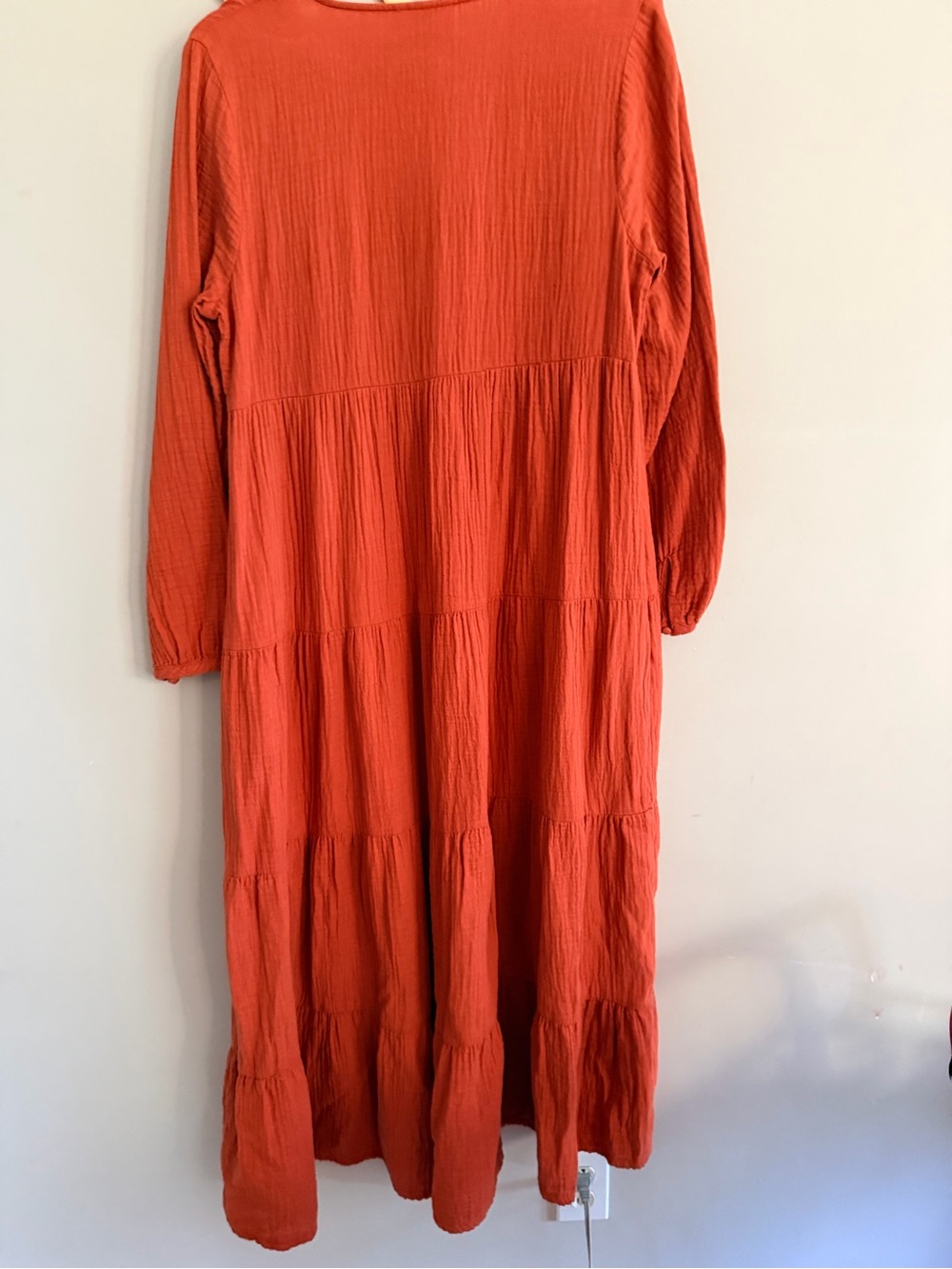 Universal Thread Women's Bell Long Sleeve Tiered Gauze Dress. V-neck size M - Picture 2 of 9